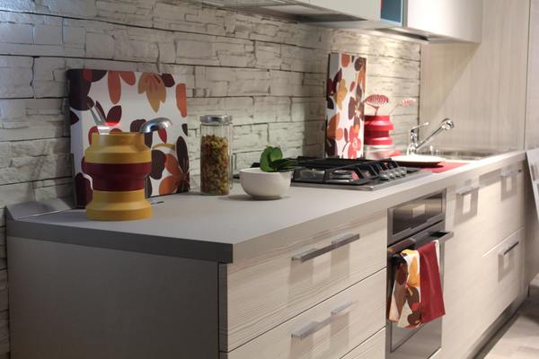 kitchen & Dining