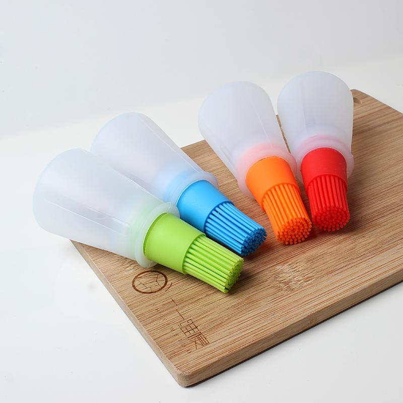 Silicone Oil Bottle Brush (Random Color)